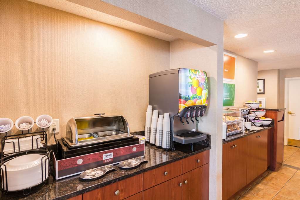 comfort inn at joint base andrews
