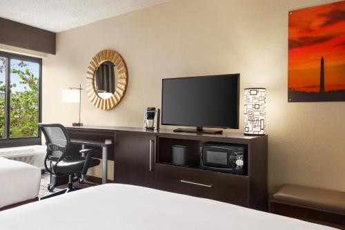 holiday inn washington dulles international airport by ihg