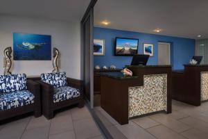 marriotts crystal shores