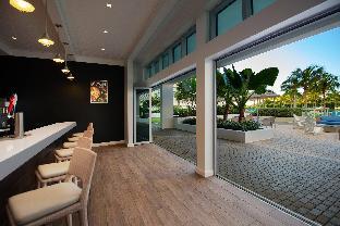 marriotts crystal shores