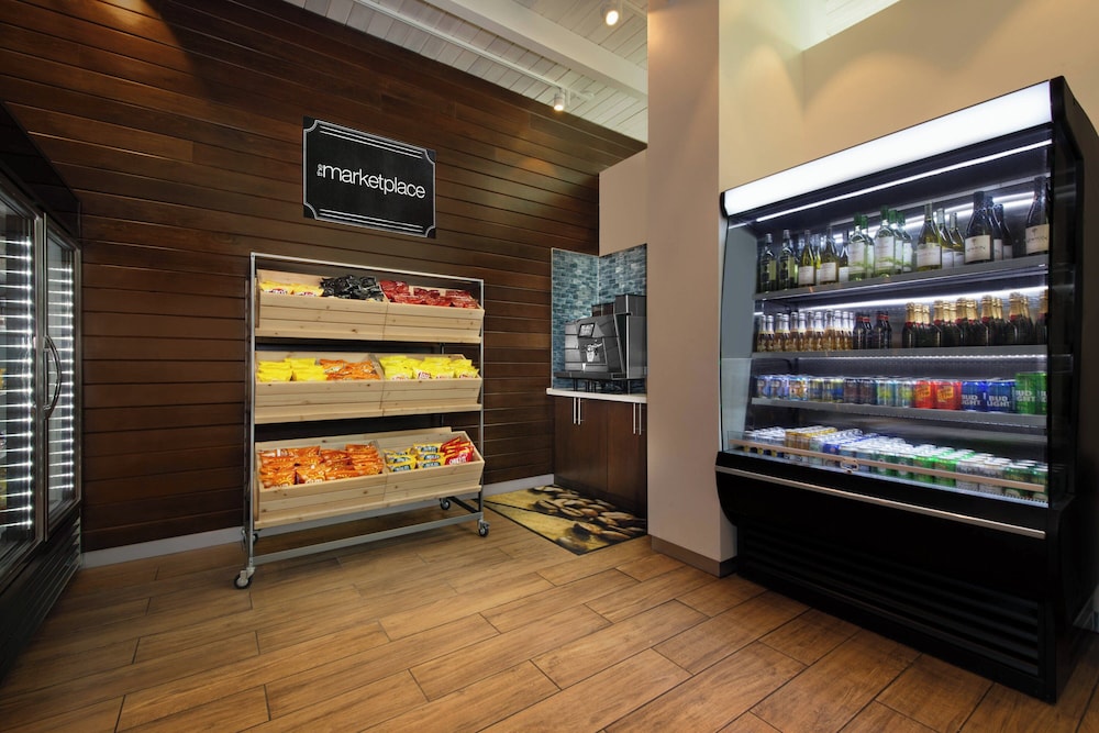 marriotts crystal shores