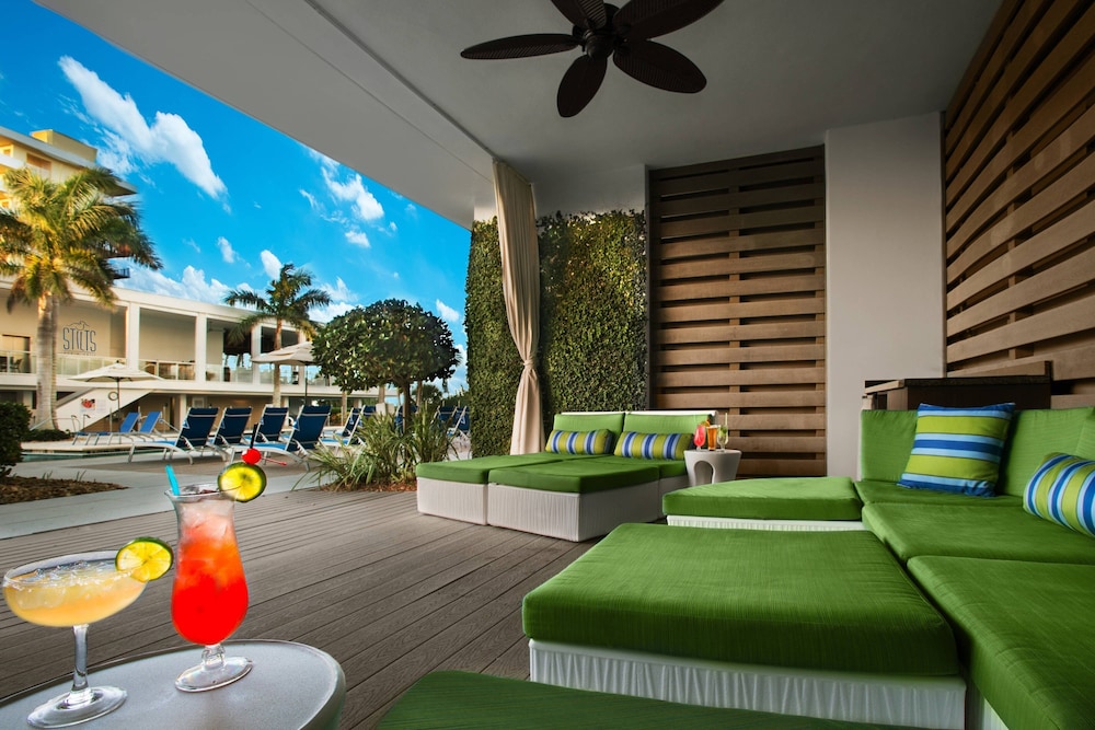 marriotts crystal shores