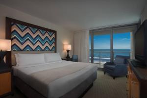 marriotts crystal shores