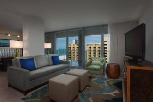 marriotts crystal shores