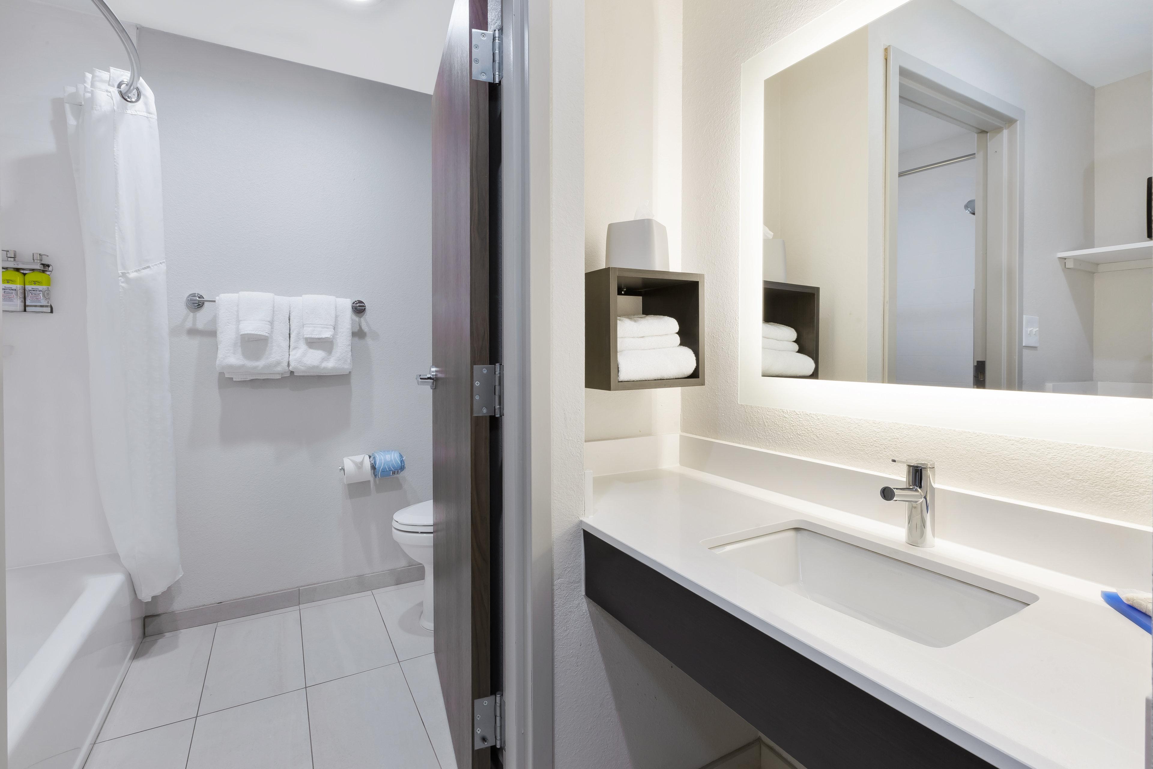 holiday inn express detroit warren by ihg