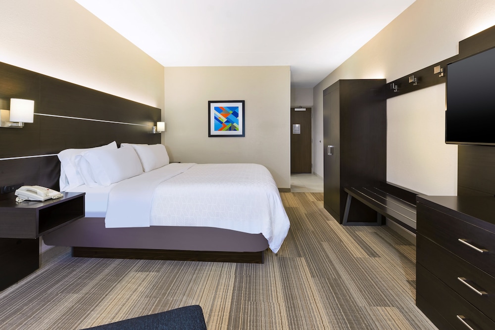 holiday inn express detroit warren by ihg