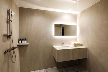 hotel queen incheon airport