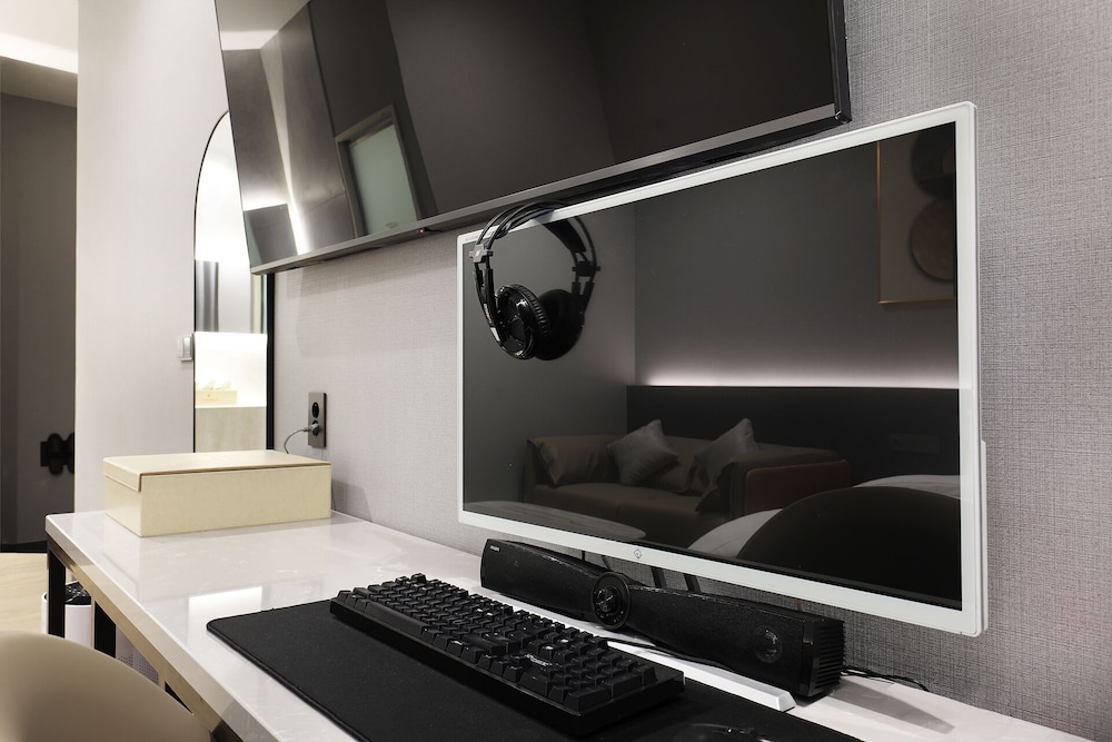 hotel queen incheon airport