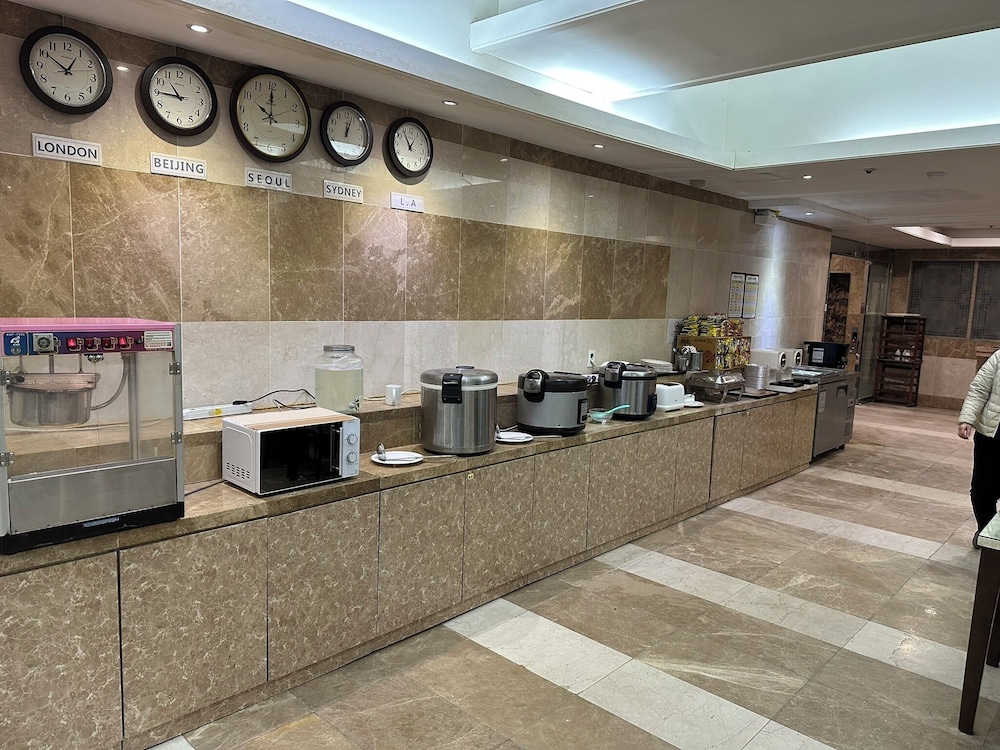 hotel queen incheon airport
