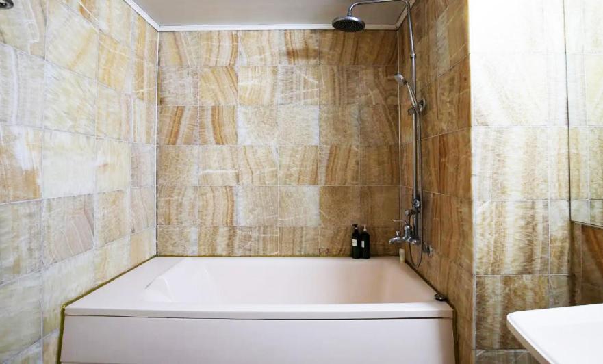 hotel queen incheon airport