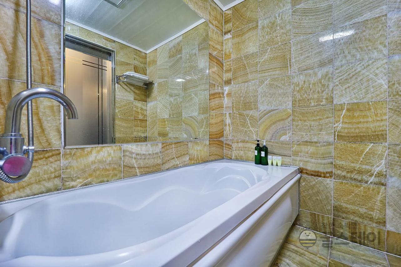 hotel queen incheon airport