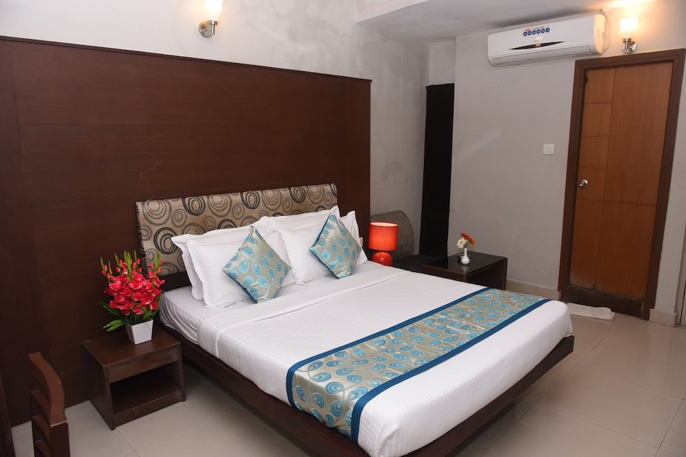 Hotel Greens Gate Chennai,Pudupakkam>>Chennai,3 star