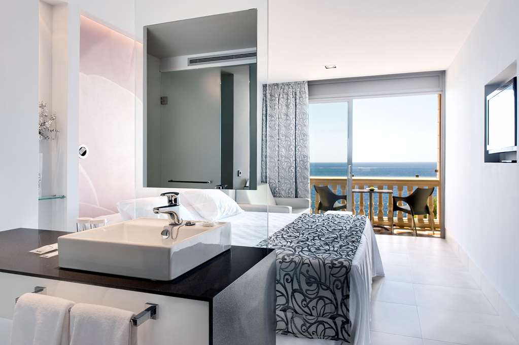 barcelo illetas albatros adults only