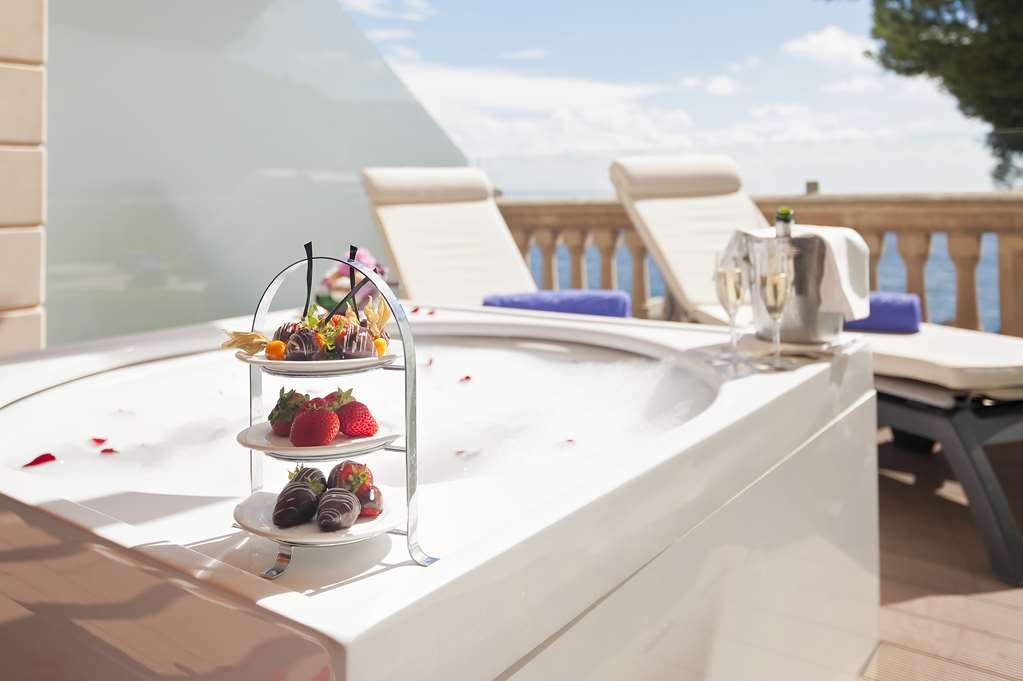 barcelo illetas albatros adults only