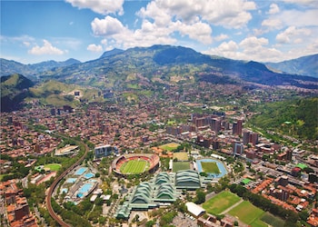 tequendama hotel medellin estadio