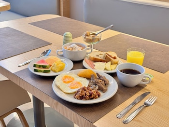 tequendama hotel medellin estadio