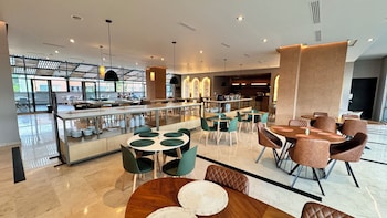 tequendama hotel medellin estadio