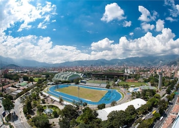 tequendama hotel medellin estadio