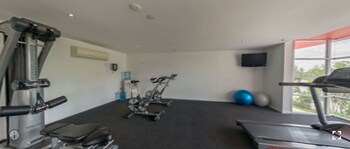 the edge apartment hotel