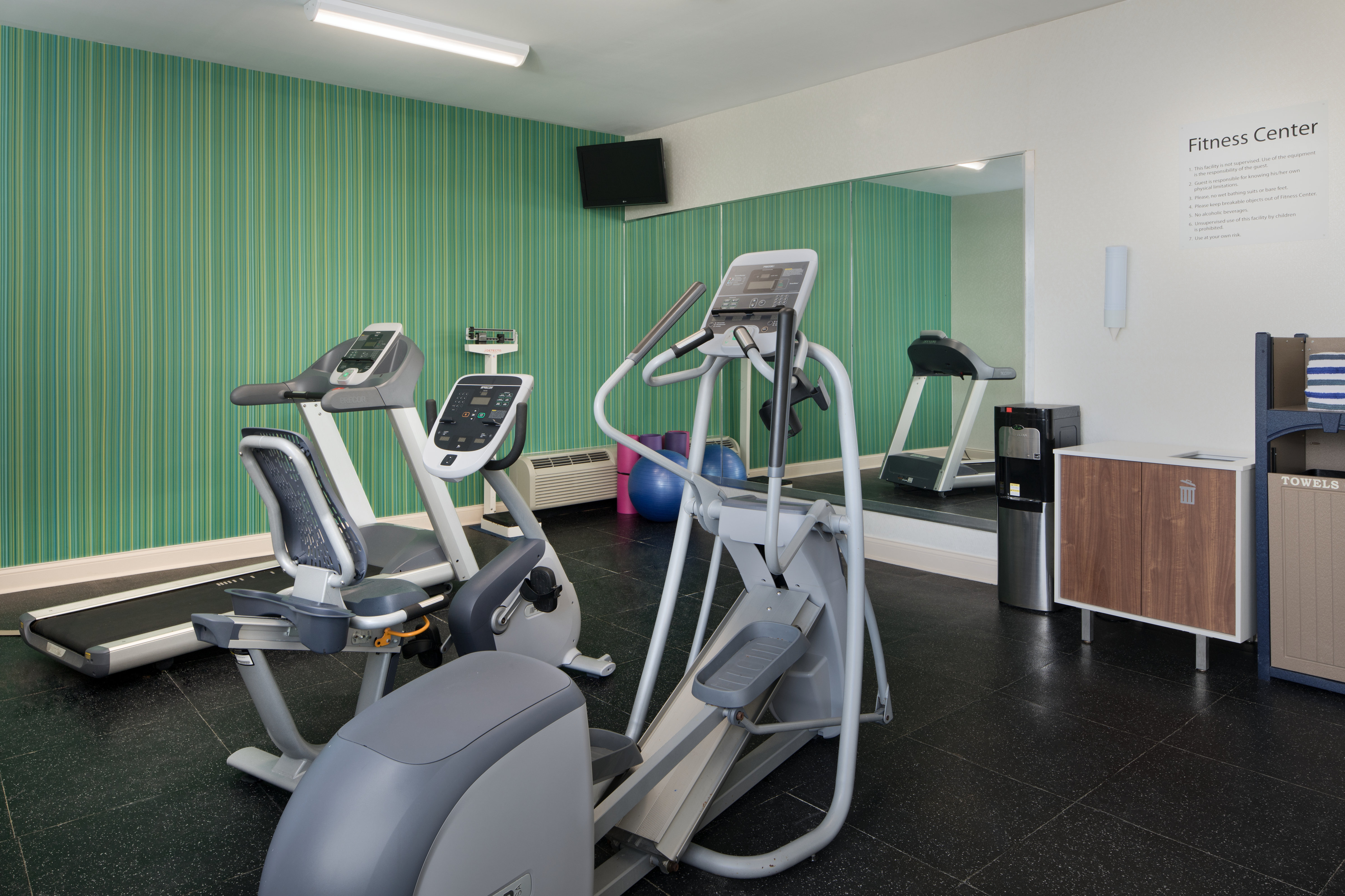 holiday inn express louisville northeast by ihg