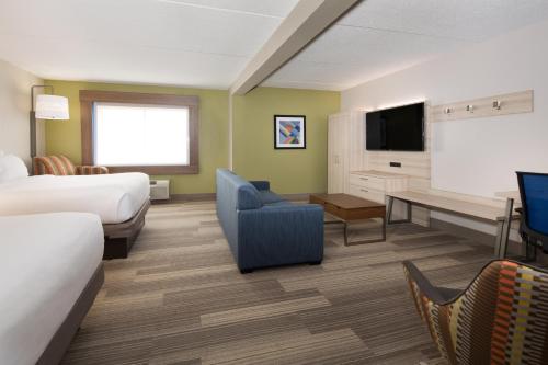 holiday inn express louisville northeast by ihg
