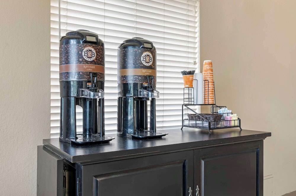 suburban studios louisville east