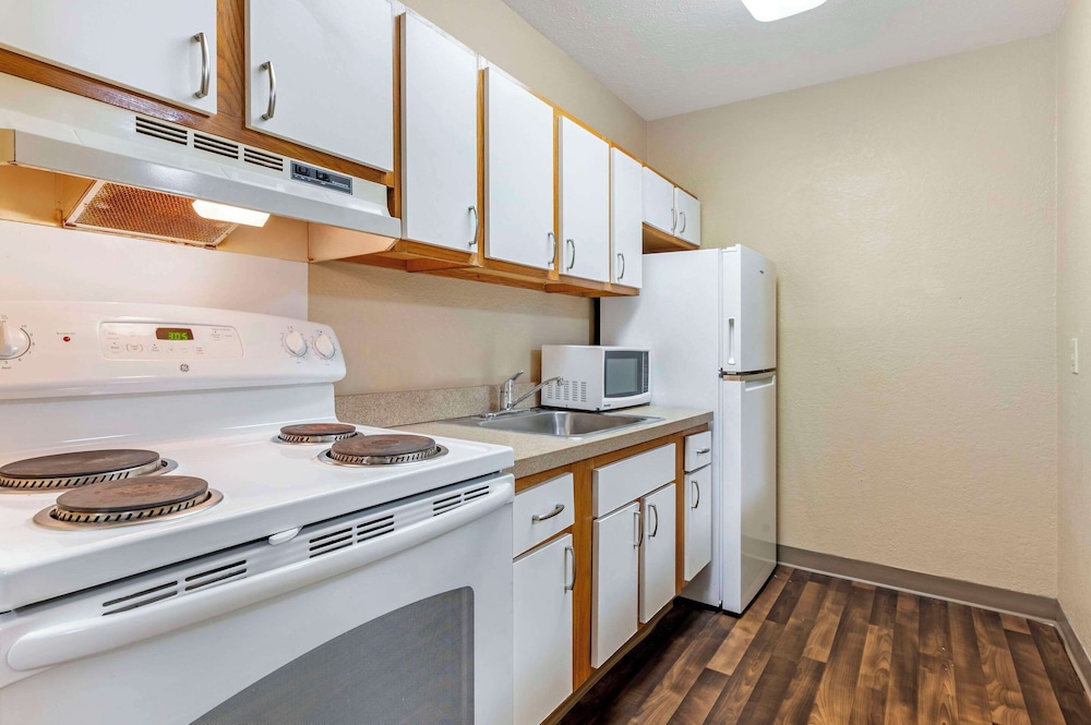 suburban studios louisville east