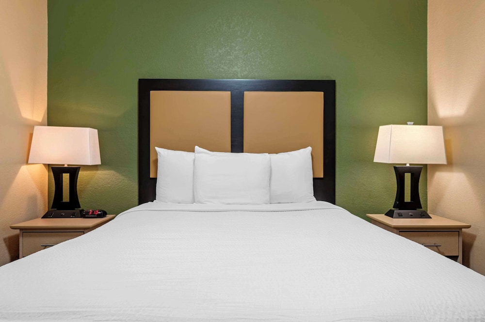 suburban studios louisville east