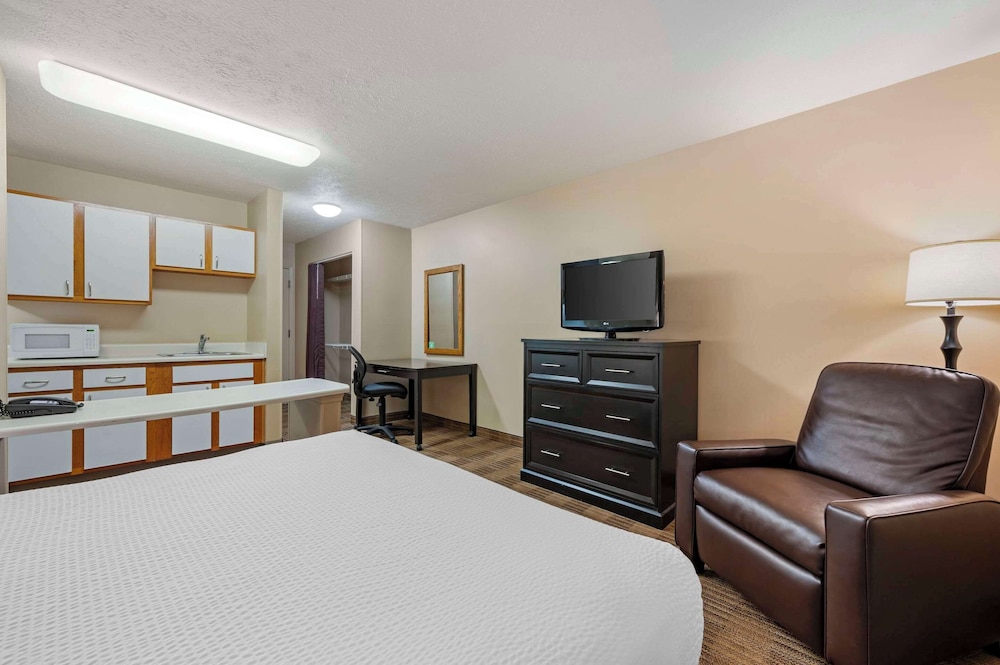 suburban studios louisville east