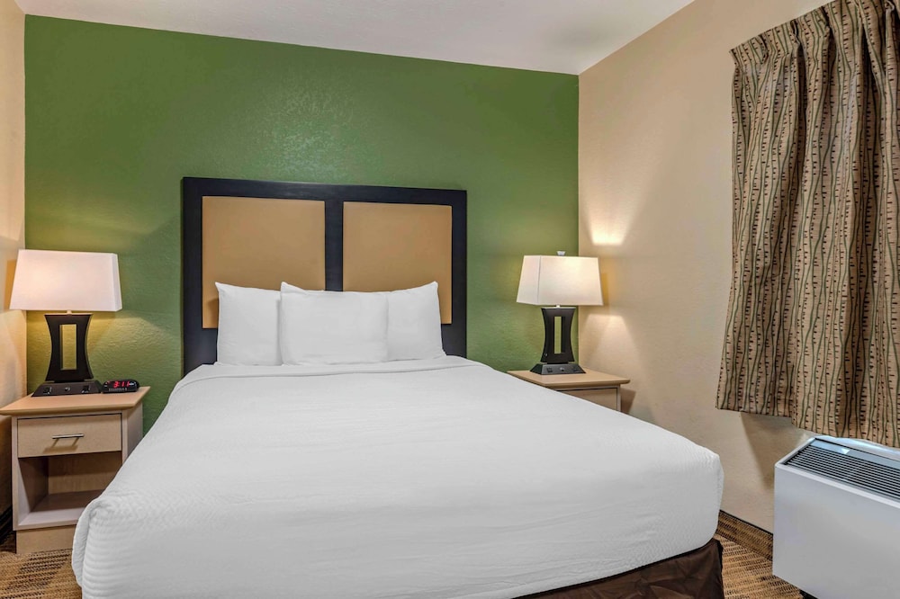 suburban studios louisville east