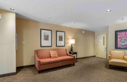 suburban studios louisville east