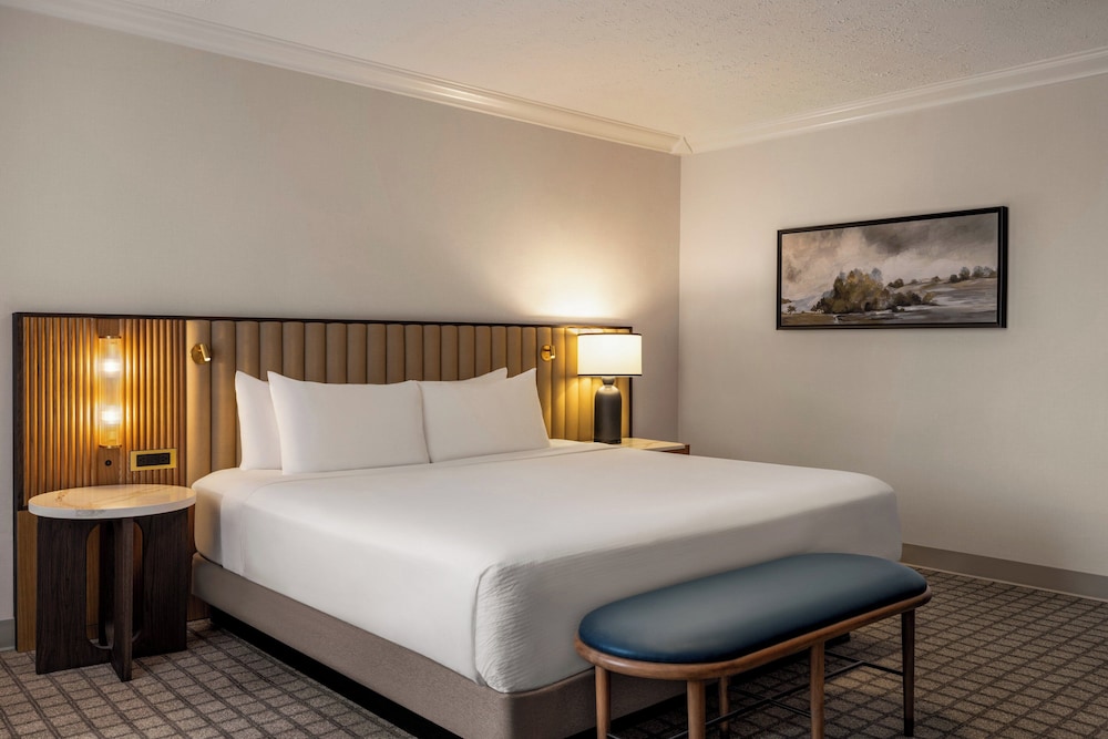 crowne plaza louisville airport expo ctr by ihg