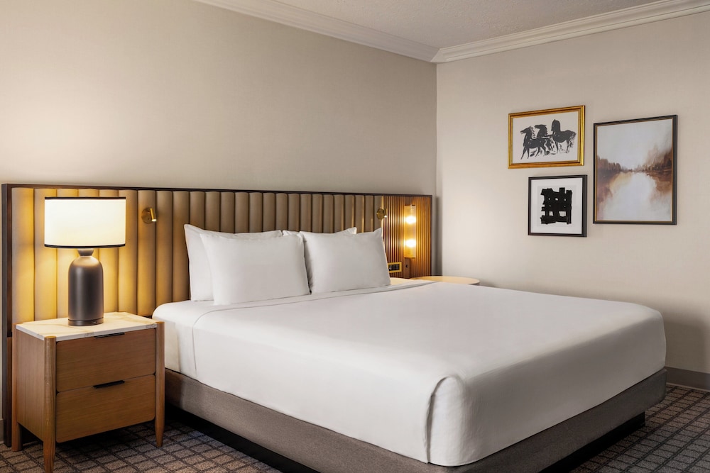 crowne plaza louisville airport expo ctr by ihg