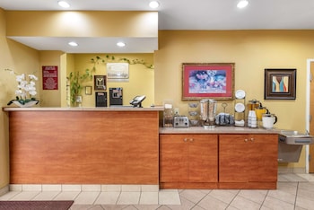 Econo Lodge Louisville Airport,Louisville>>Jefferson County,2 star