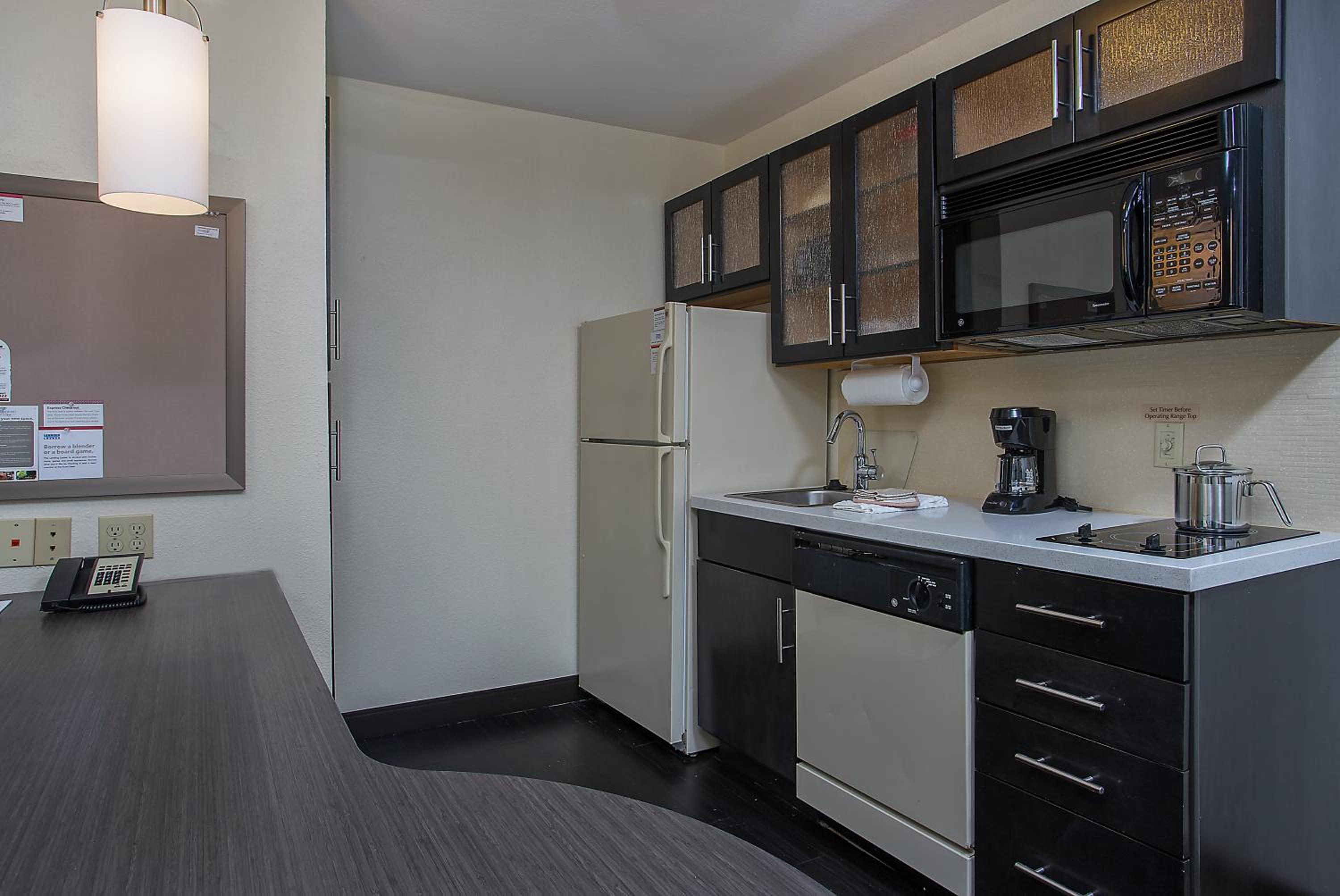 candlewood suites louisville airport by ihg