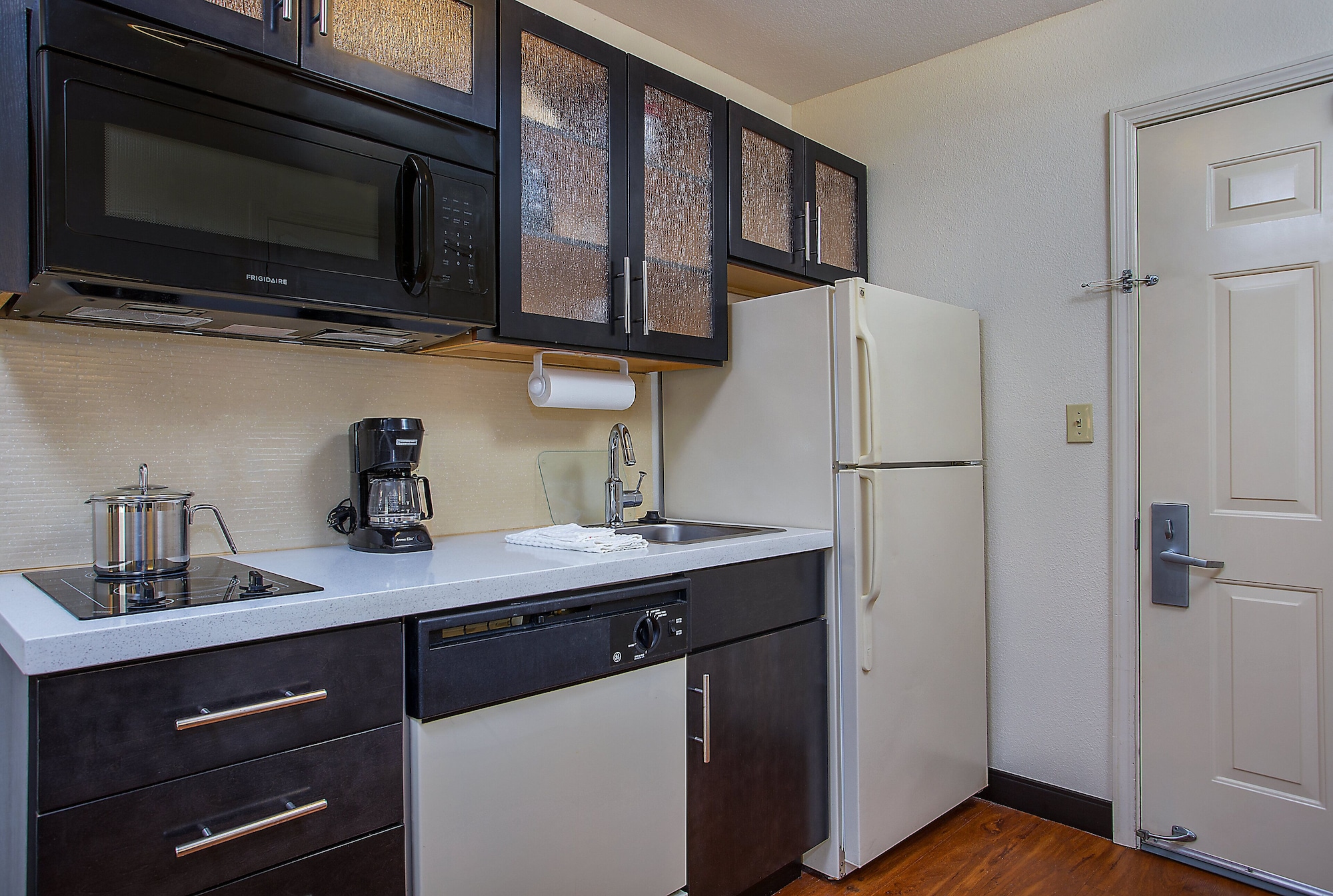 candlewood suites louisville airport by ihg