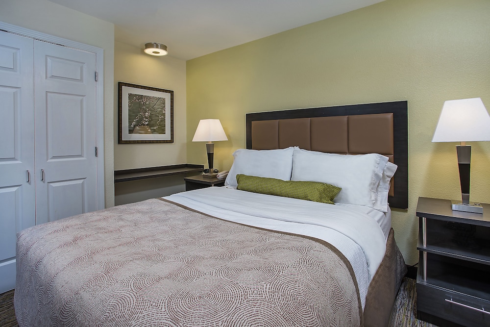 candlewood suites louisville airport by ihg