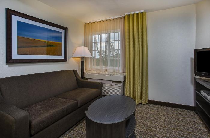 candlewood suites louisville airport by ihg