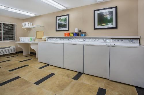 candlewood suites louisville airport by ihg