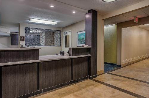 candlewood suites louisville airport by ihg