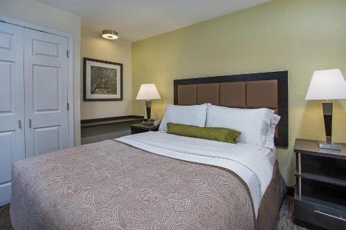 candlewood suites louisville airport by ihg