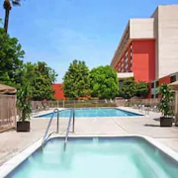 ontario airport hotel and conference center