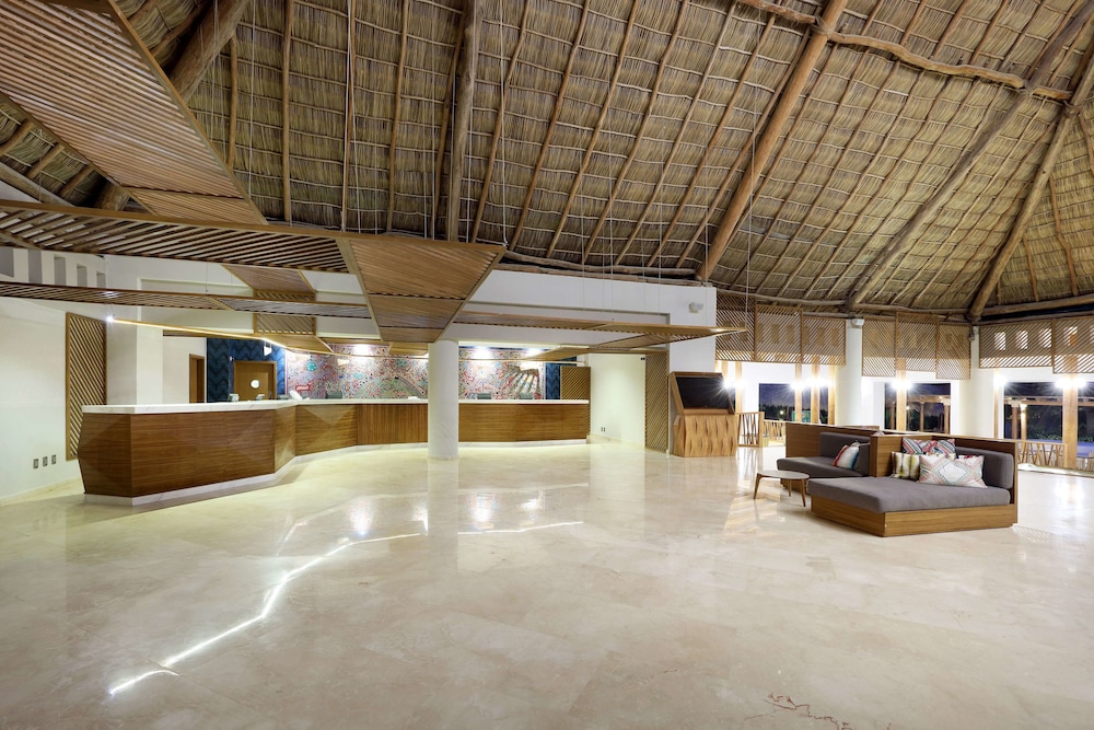 Grand Palladium Vallarta Resort & Spa - All Inclusive,Compostela>>Bahía De Banderas,5 star