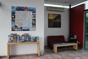 seven crown express and suites by kavia