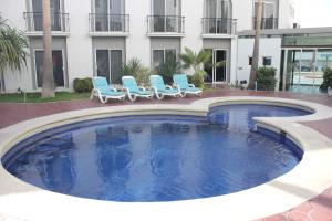 seven crown express and suites by kavia