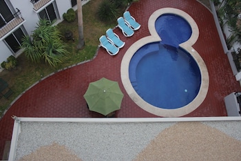 seven crown express and suites by kavia