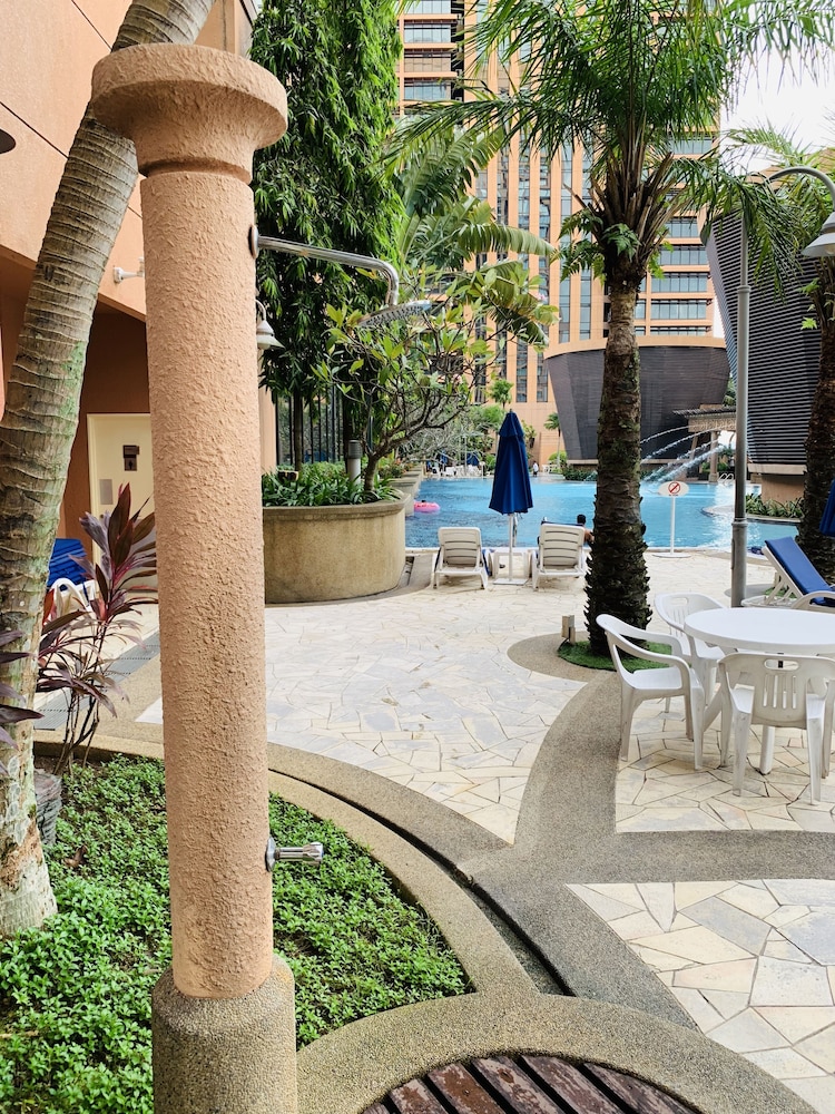 kl service apartment at times square