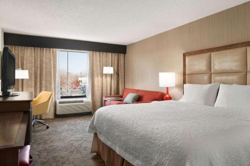 hampton inn and suites detroit sterling heights