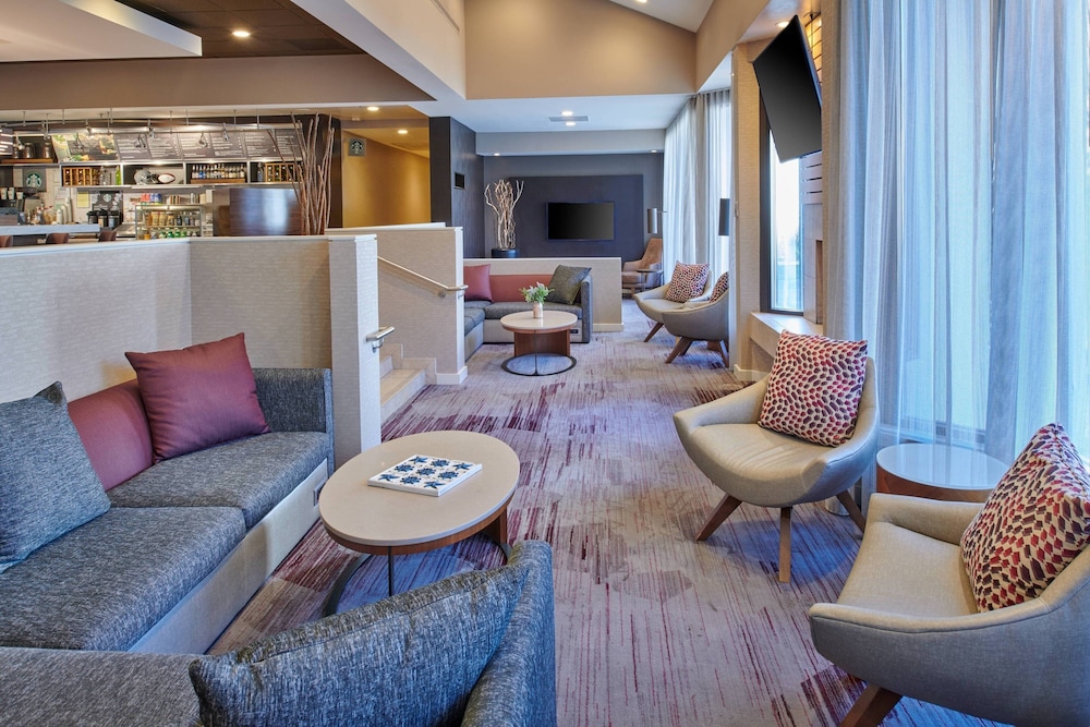 courtyard by marriott detroit warren