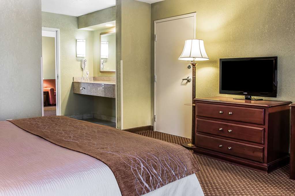 quality inn and suites ann arbor hwy 23